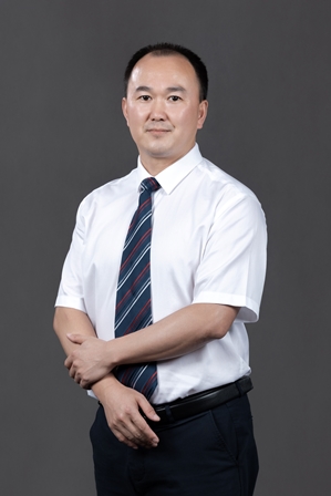 朱里红.jpg